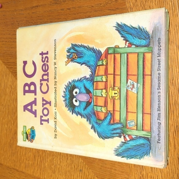 Sesame Street Book Club Hardback Book Set of 5 - Used - Picture 14 of 15